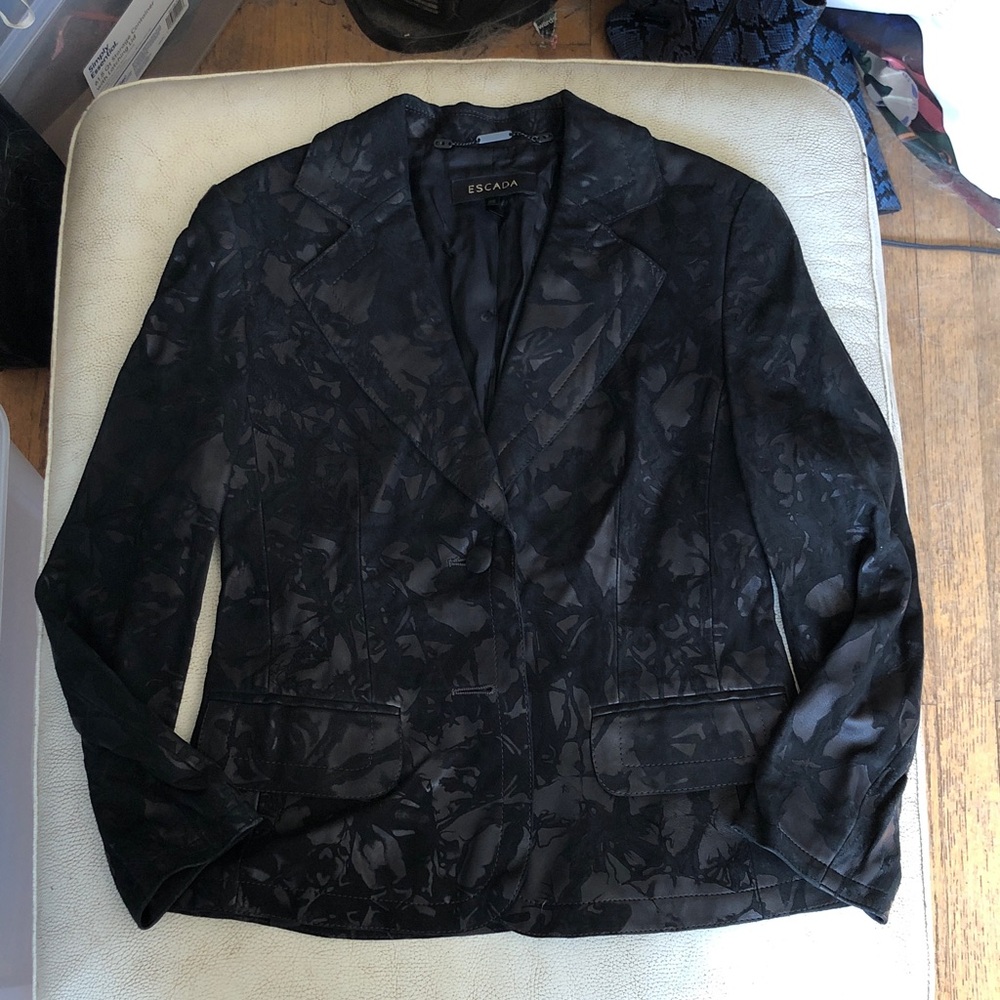 Escada, size 38, black leather blazer